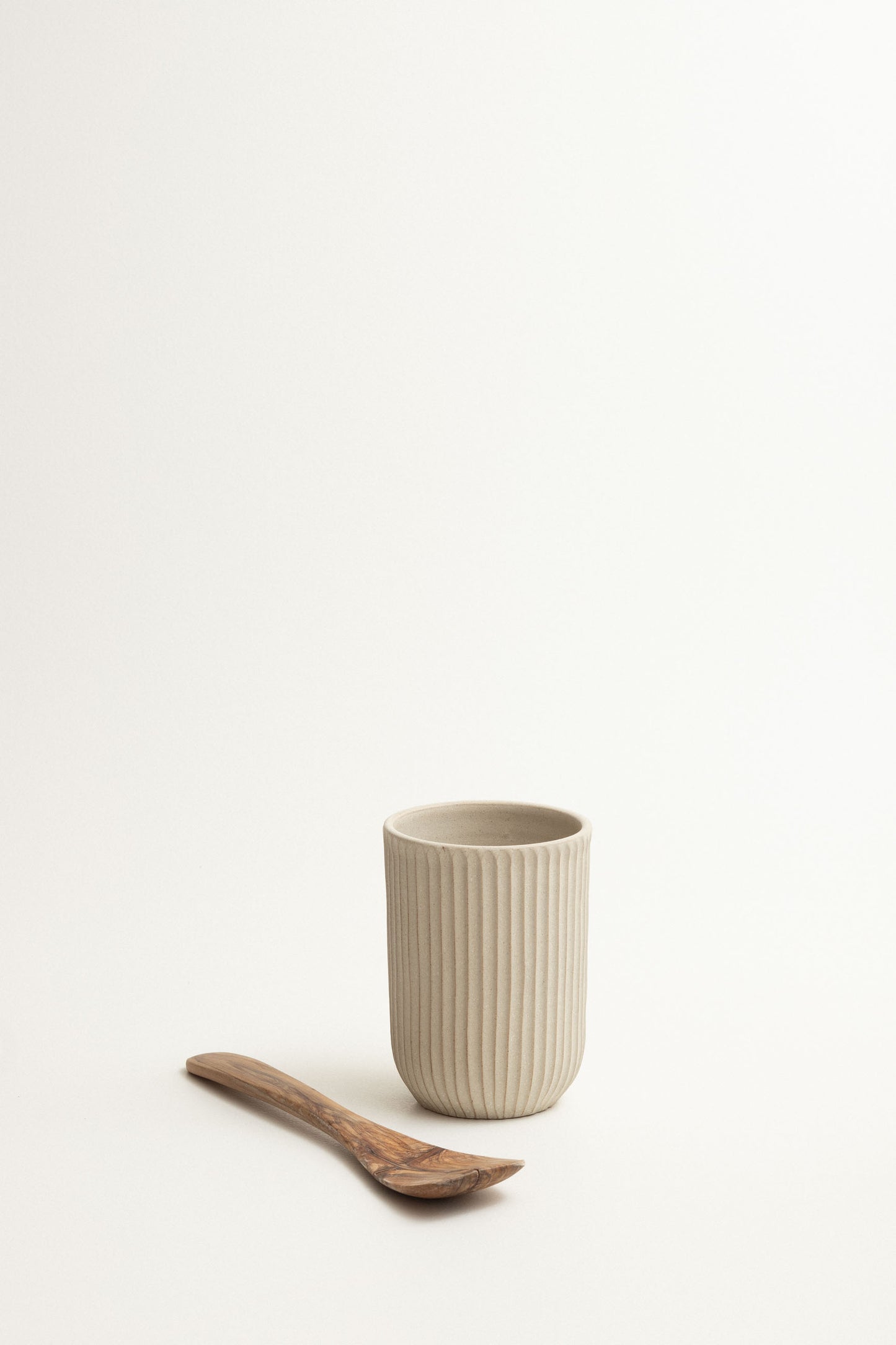 Fluted vase / utensil holder - Fog