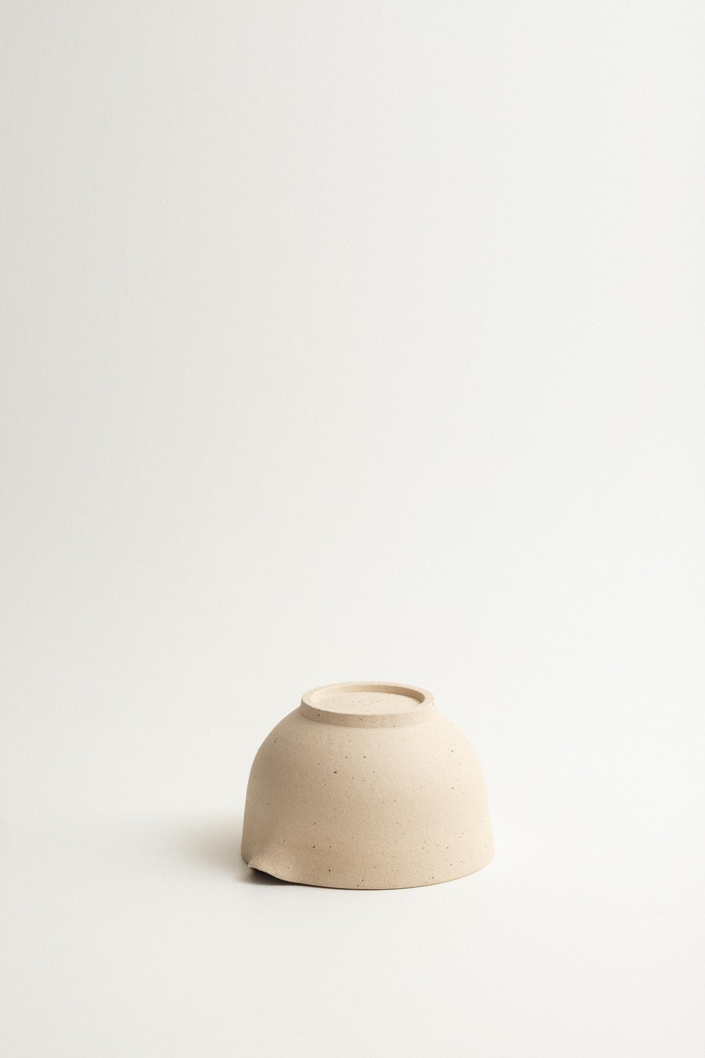 Spouted bowl - Sand / white