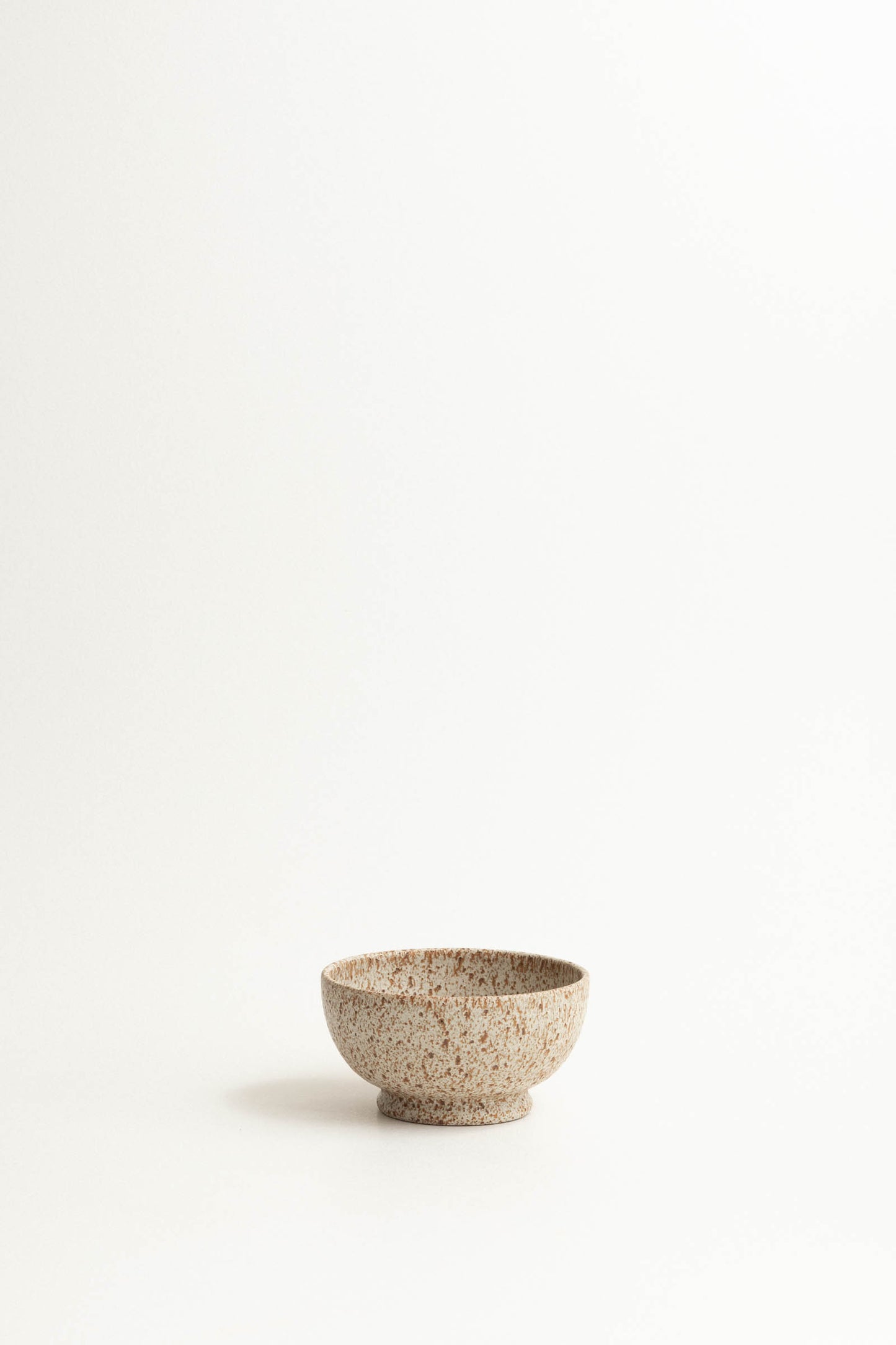 Footed bowl - Fog volcanic